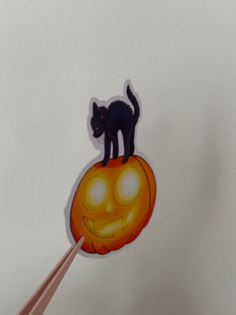 Sticker Halloween chaton et citrouille cottagecore, Loulou